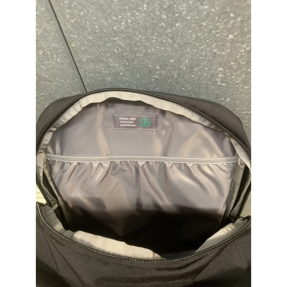 NWT Timbuk2 Parkside Eco Black OS 20 Liter Backpack Unisex 15